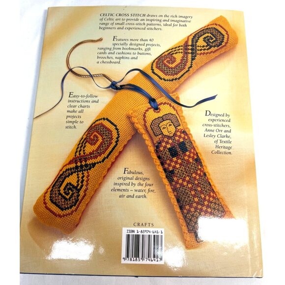 Celtic Cross Stitch Book By Anne Orr & Lesley Clarke - Picture 2 of 4